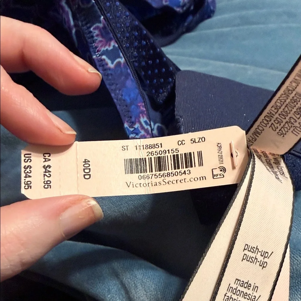 Victoria's Secret Navy Floral Bra - Picture 6 of 6